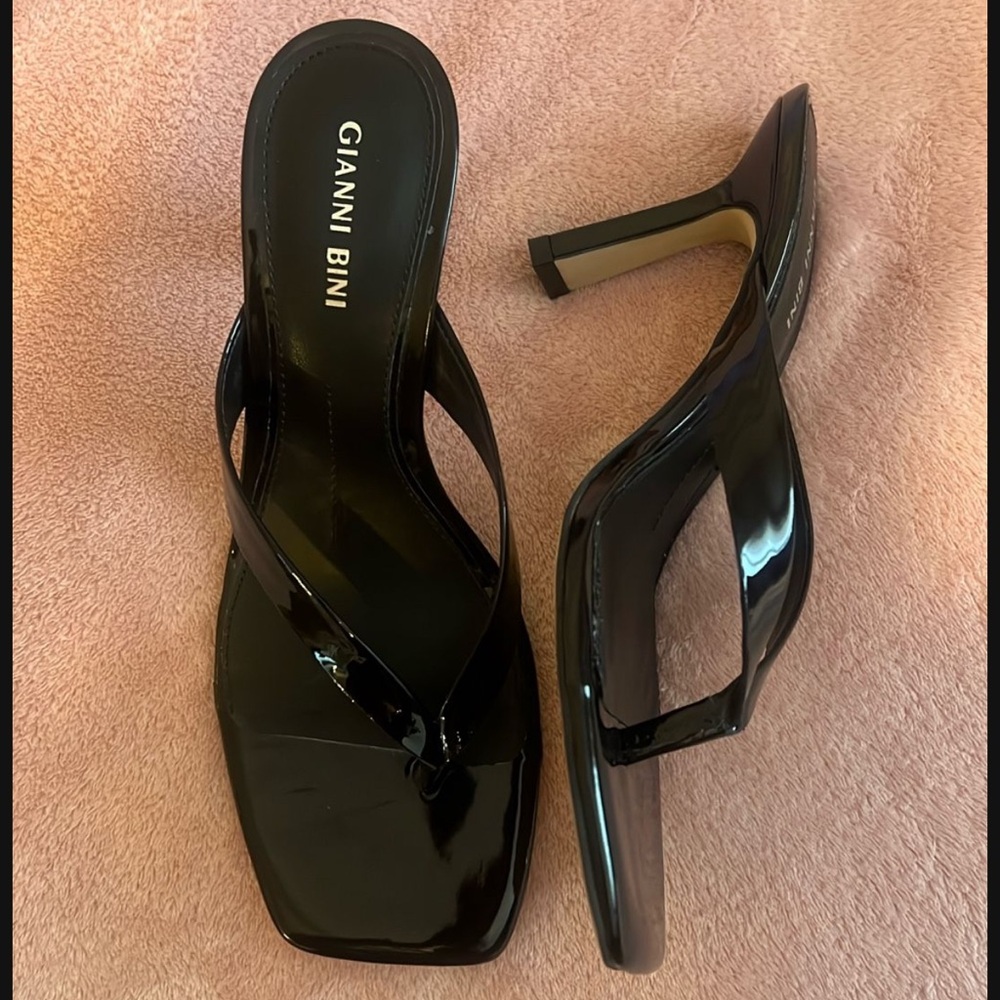 Gianni Bini Black Heeled Sandals / Heels
